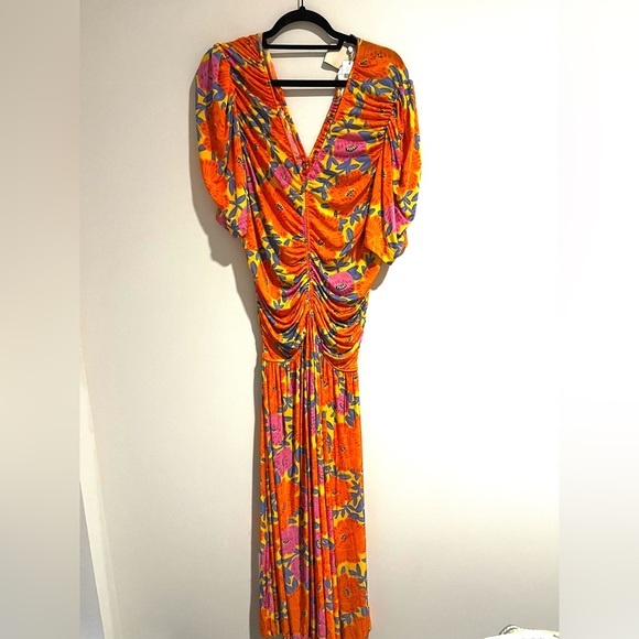 NWT Farm Rio x Anthropologie Short-Sleeve V-
Neck Ruched Midi Dress - Picture 4 of 5